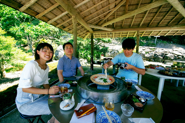 【石照庭園】流しそうめん体験をペア2組様にプレゼント！！