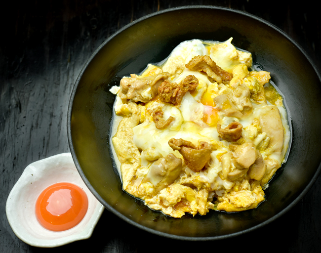 鳥取のブランド鶏肉が楽しめる親子丼＜究極のどんぶりと和食料理のお店　こめ蔵＞米子
