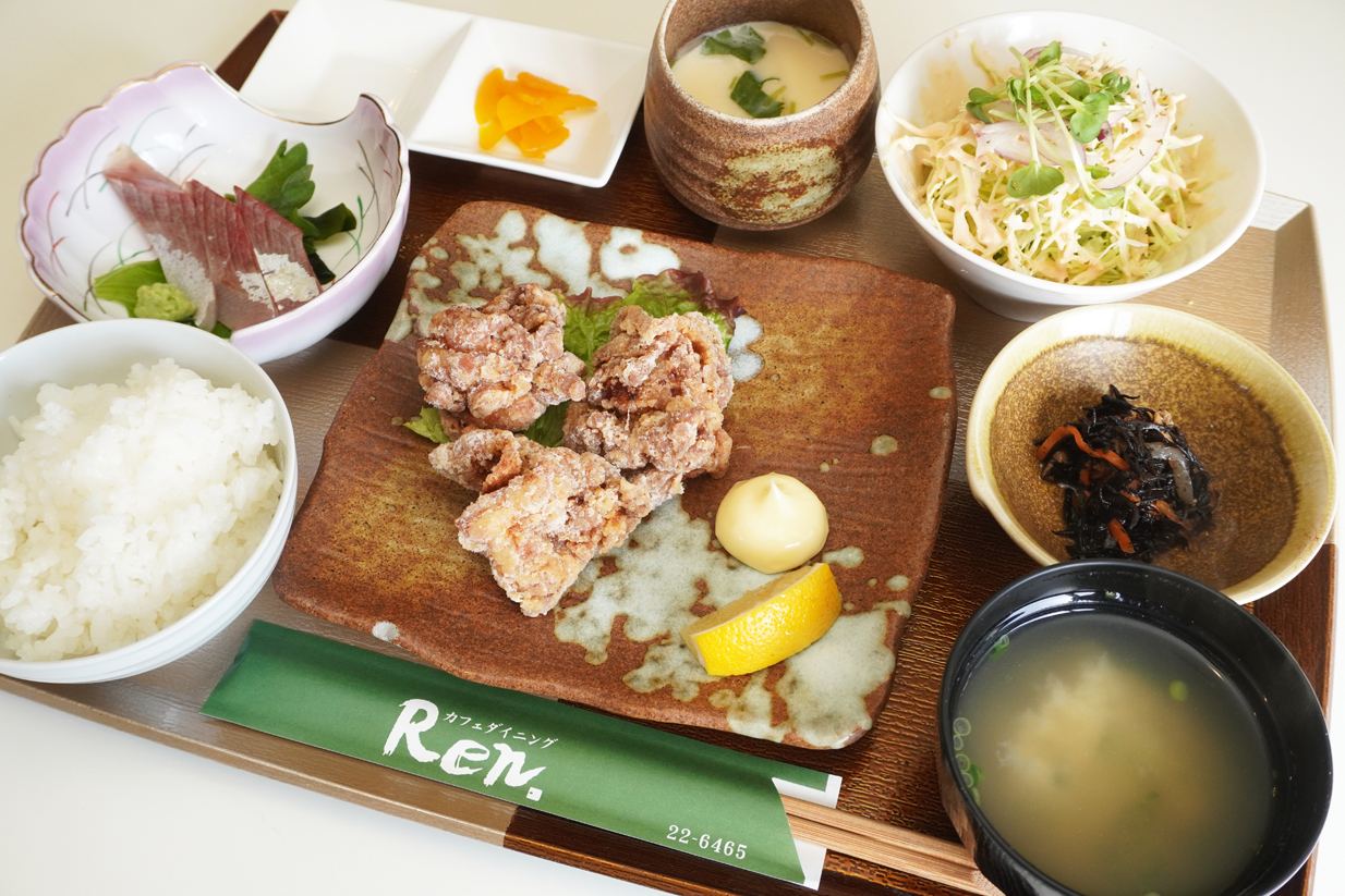 品数豊富な本日のランチで大満足＜カフェダイニング Ren＞出雲