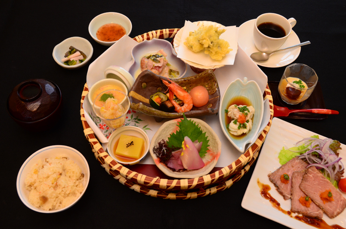 味わい深い料理が並ぶ花かご御膳＜米子ワシントンホテルプラザ　銀座＞米子