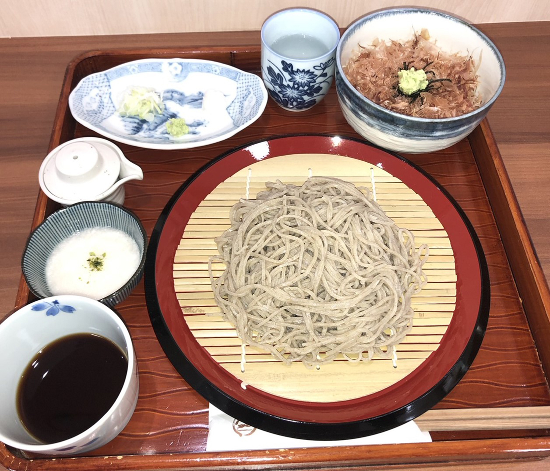 【大田市】＜そば処　はないかだ大田店＞三瓶の恵みとうまい！ を一度に堪能　