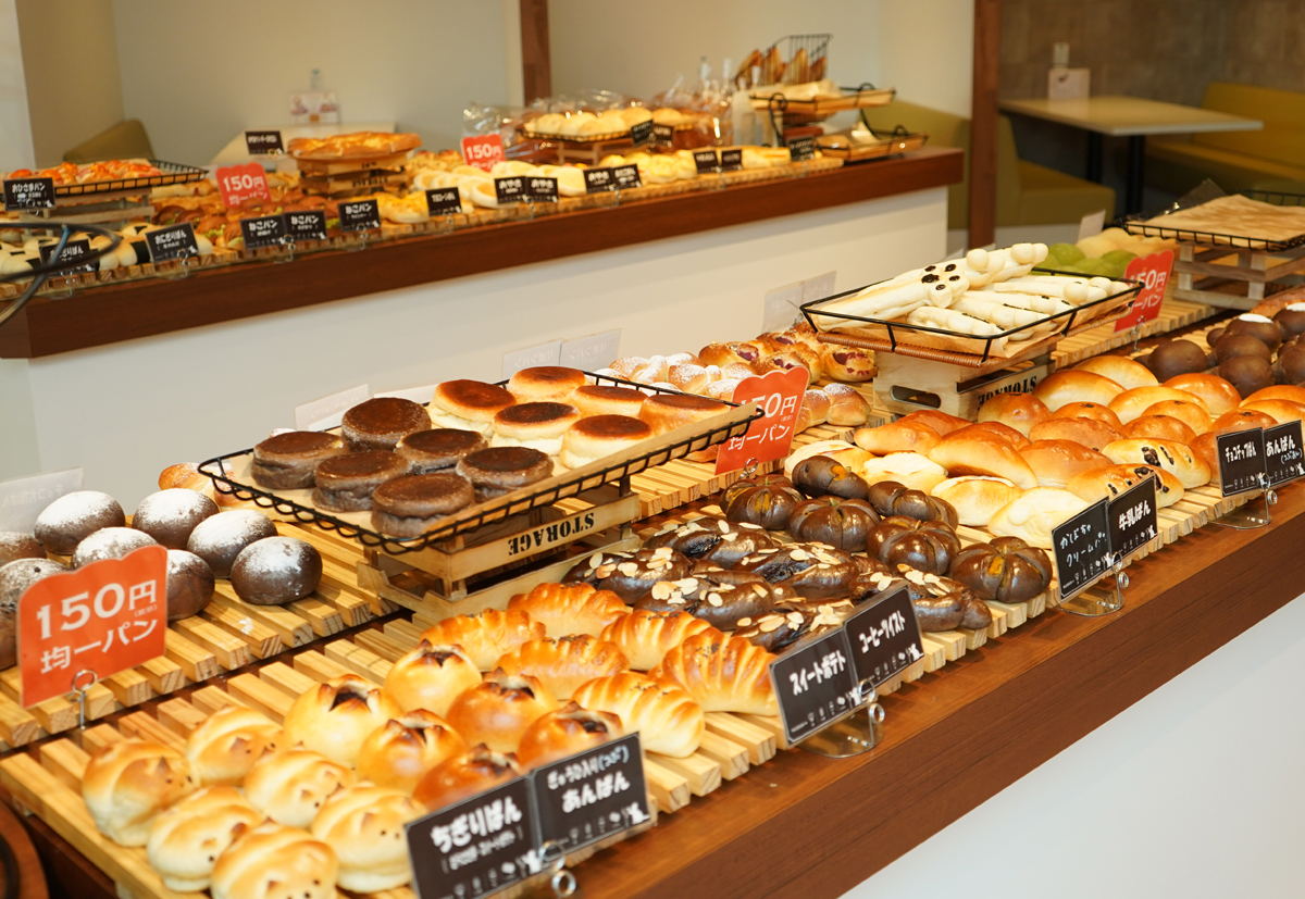 【米子市】<Bakery&Cafe RUDY>150円均一のお手頃創作パンがずらり