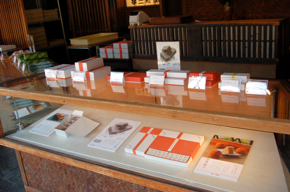 【島根県津和野町】＜和菓子処 三松堂本店＞職人が丹念に作り続ける 伝統の味