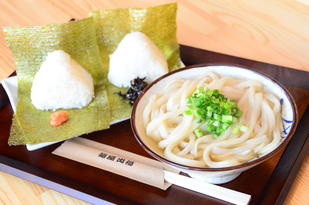 【出雲市】<出雲讃岐 麺屋 出福>麺の息吹を感じる讃岐仕込みの本格うどん