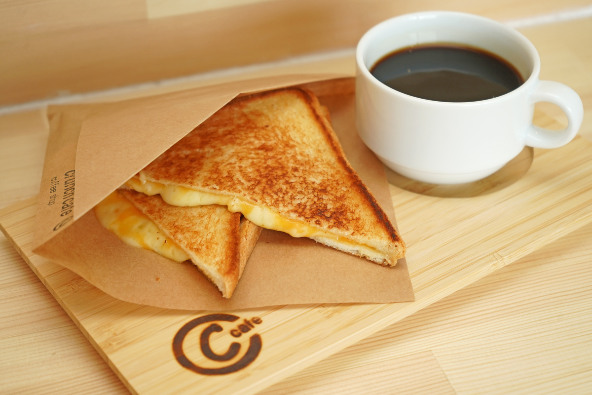 【出雲市】＜crunch cafe＞深煎りコーヒーとグリルサンドの隠れ家的カフェ