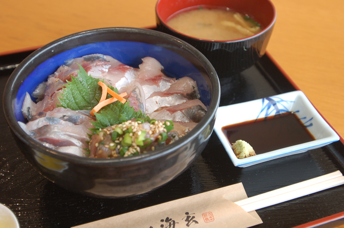 【浜田市】<さかな屋本舗 海玄>うまみたっぷりの浜田の味を丼で