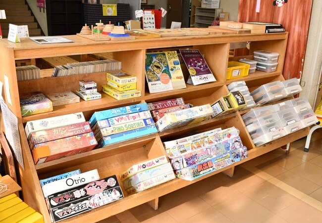 米子市児童文化センターホワイエ