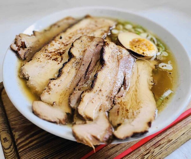てまり・かぶりつきチャーシュー麺