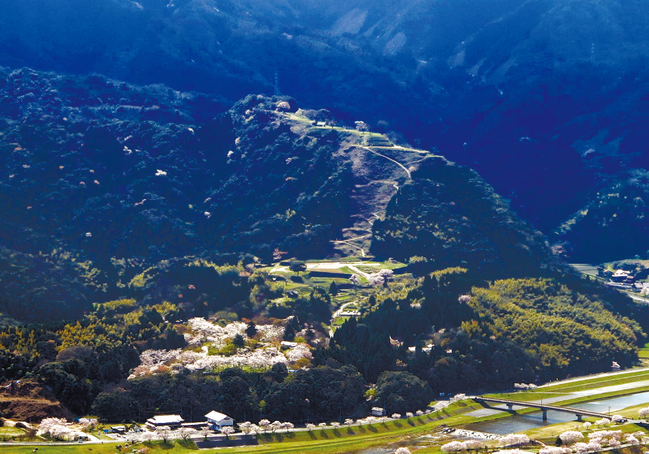 3.月山富田城遠景2