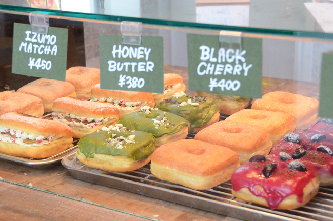 R6月10日号グルメFuzzドーナツ写真1