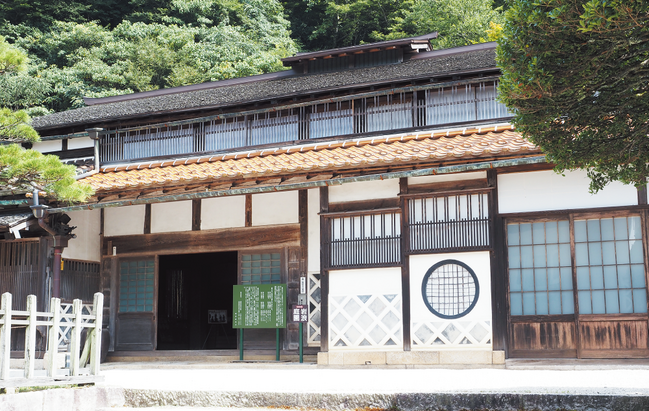 R_11可部屋集成館