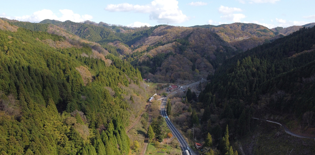 RJR出雲坂根駅付近(島根県奥出雲町八川23.11.15