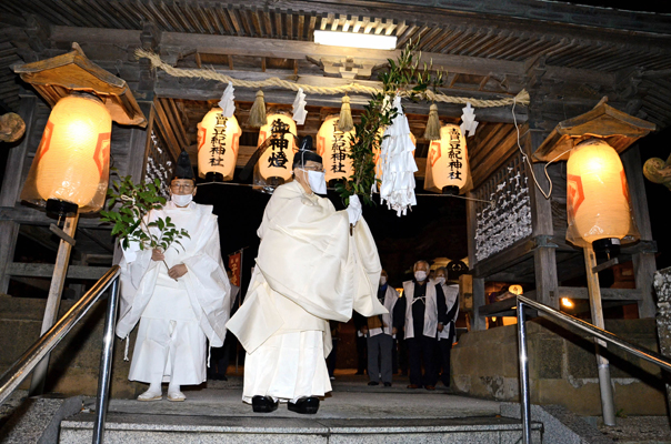 R立ち寄った神々をH_SS3618701G0100D