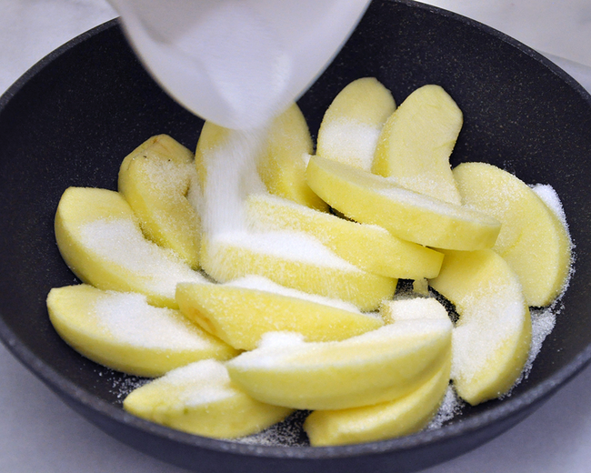 1121_そば粉クレープ_リンゴプラス砂糖