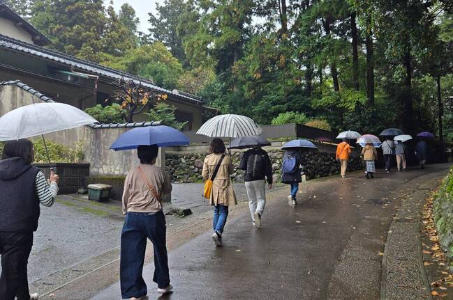 R1123ばけバス1出発6