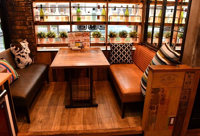 タルパム・ソファ席