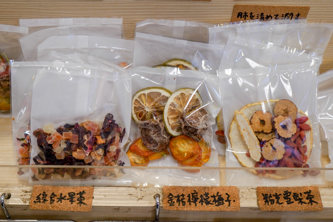 迪化街_問屋がずらり-07