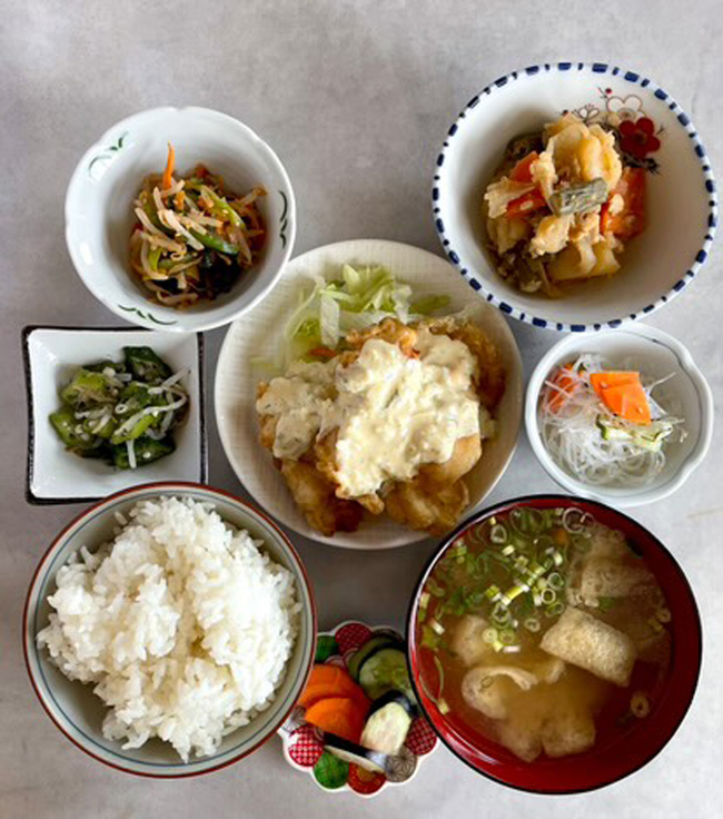 みんなの社員食堂・日替わりランチ1