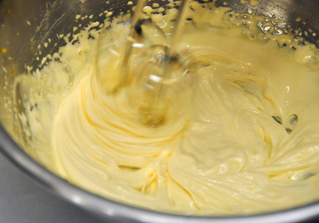 1217_ビュッシュ・ド・ノエル_混ぜる