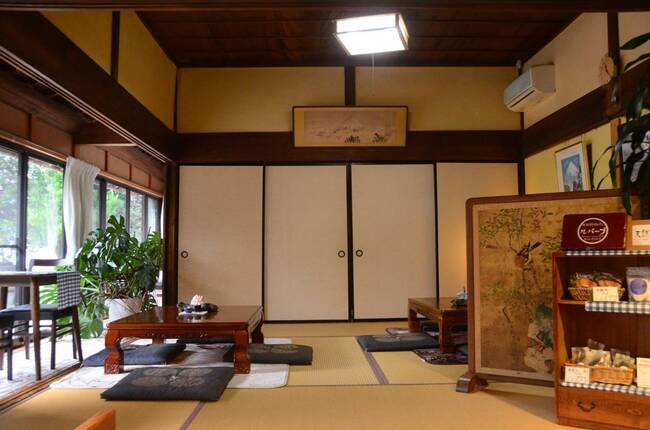 ルバーブイートイン