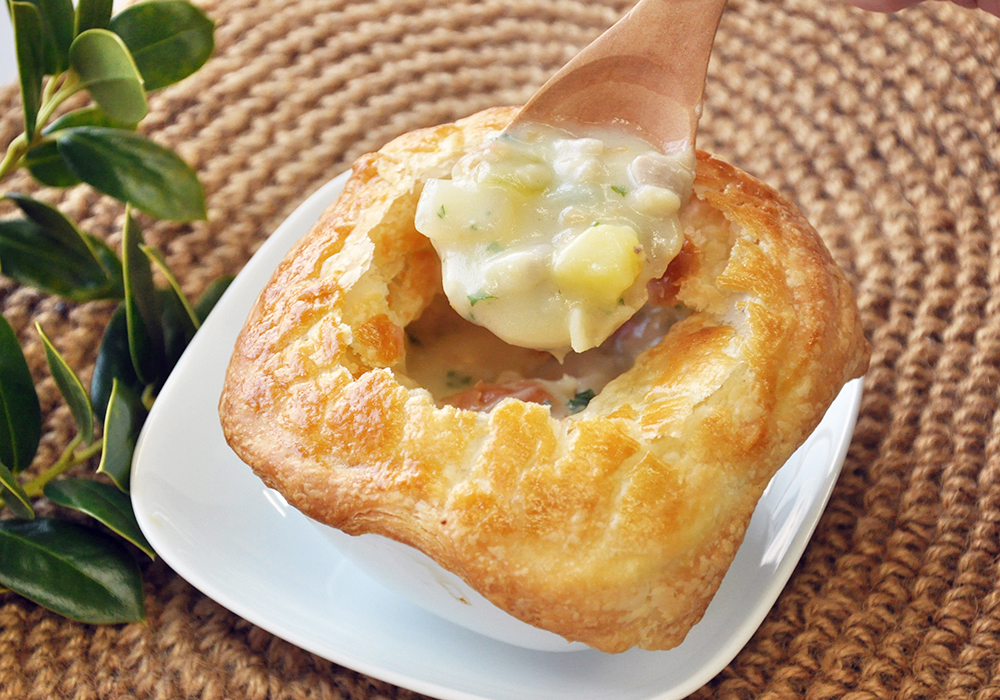 0109_チキンクリームホットパイ_とろーり