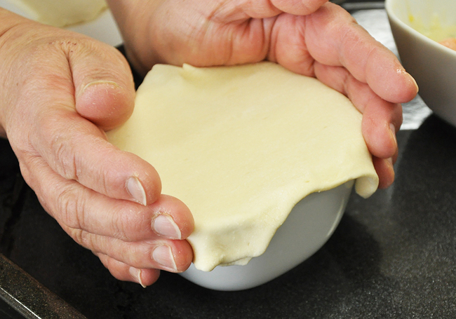 0109_チキンクリームホットパイ_パイシート2