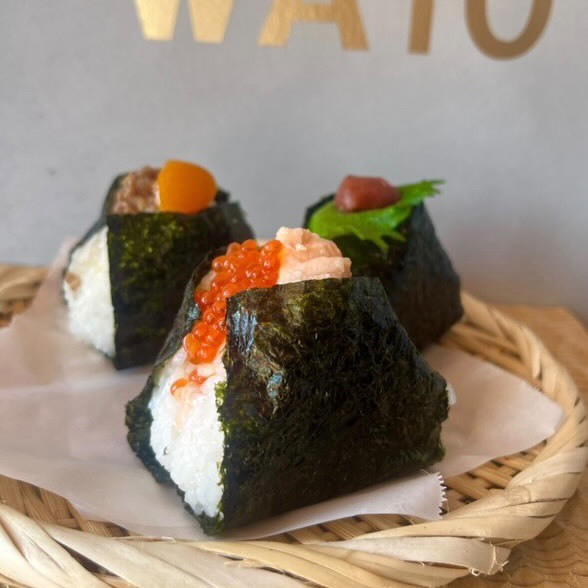 【おむすびスタンド WA10（わと）】”おむすび1個と豚汁” 引換券を5名様にプレゼント！