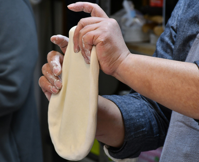 ピザのみみ・成形２