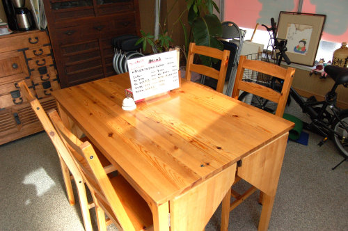 テーブル席よっしぃ