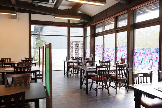 ろんぢんテーブル席