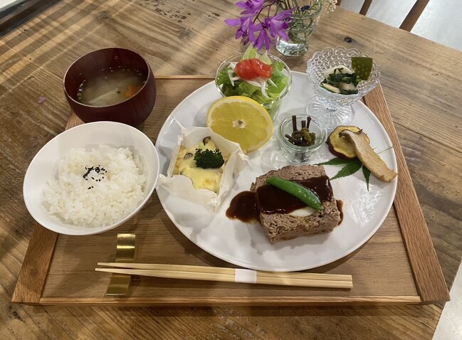 【Cafe and Gallery 鐘や】季節のランチプレート（ドリンク付き）　引換券を５名様にプレゼント！