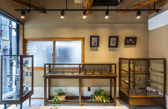 R店舗情報そばの店舗写真production workshop1-4