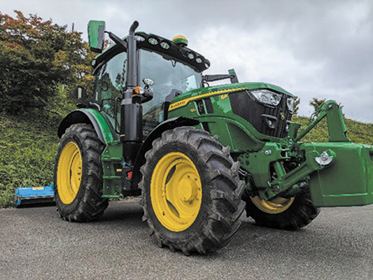 R大型トラクター試乗