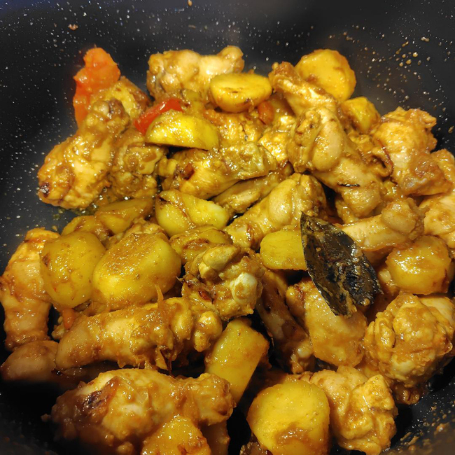 ☆のぼにた食堂・チキンカレー