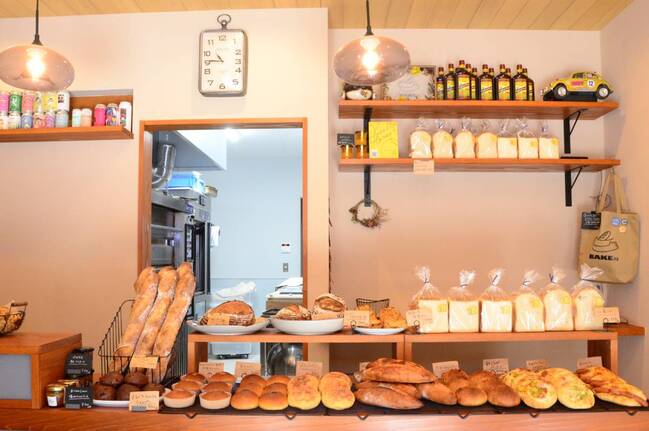 BAKE32店内