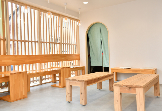 はしんま・店内