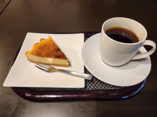 コーヒー&ベイクドチーズケーキセボン