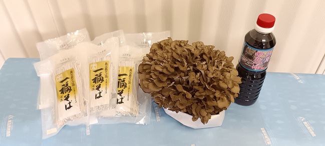 【19】一福そばと琴引舞茸、舞茸めんつゆセット ／ 飯石森林組合　舞茸センター