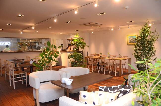 hatsune店内２