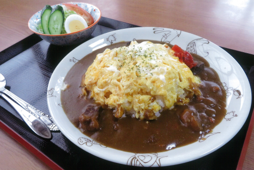 オムカレーさかね
