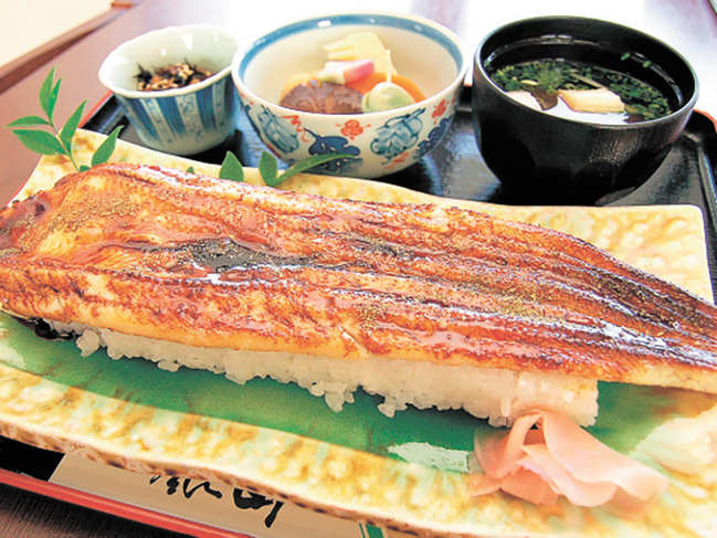 ★ロード銀山 あなご寿司定食